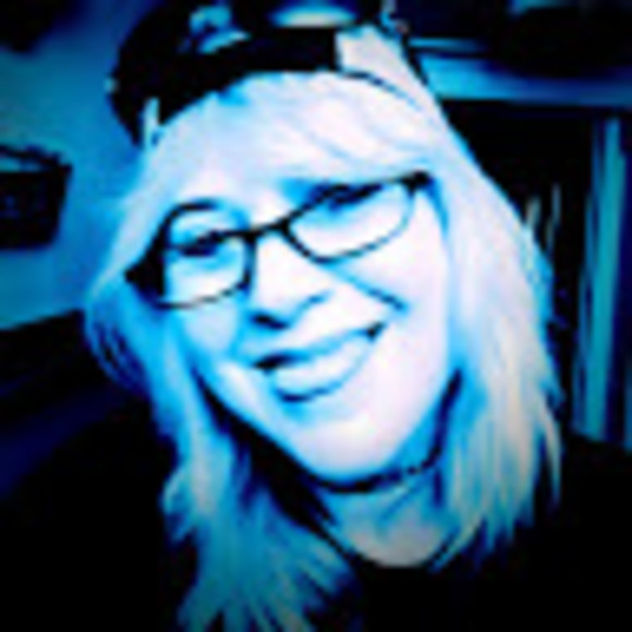 Meet your Posher, Kimberly - Picture 1 of 1